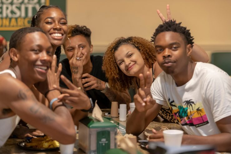 Students hang out in Berns Student Center