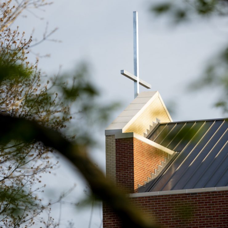 Image of cross at Matthews Ministry Center