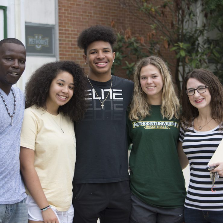 Methodist University student with family during Move In day