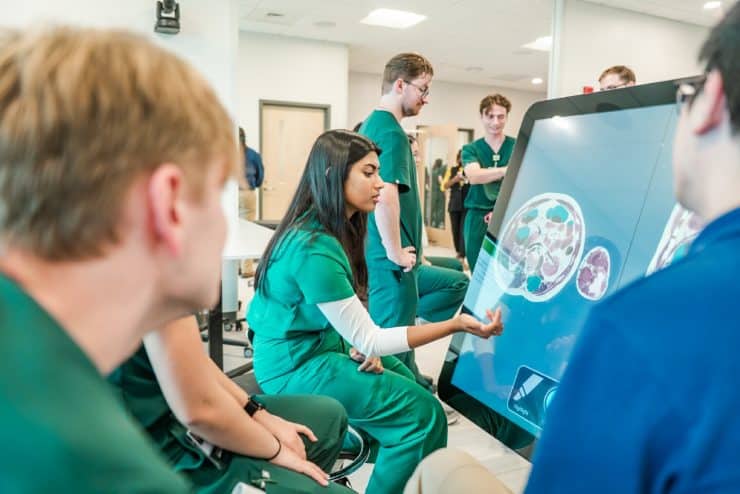 School of Medicine Students in Anatomy Class