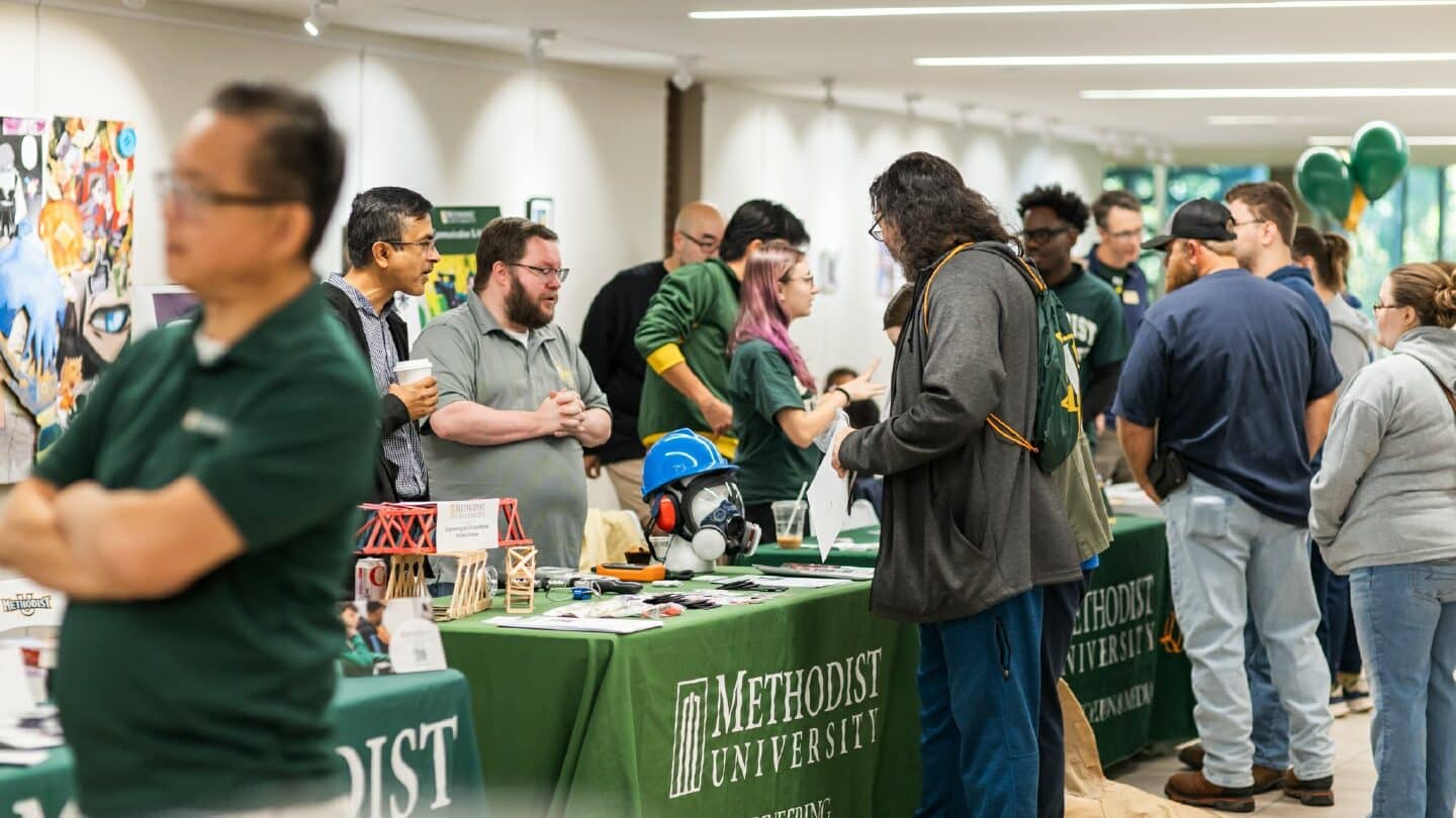 Prospective students at Fall Open House meet with Engineering faculty